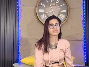 Emily_loperaa  live sex cam