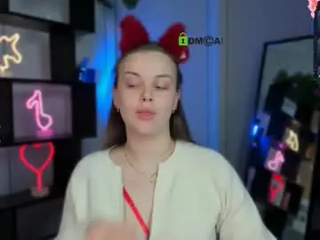 Emma_swee  live sex cam