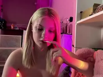 Francieeastburn  live sex cam