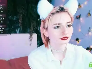 Kira__cutie  live sex cam