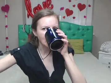 Meganpirs  live sex cam