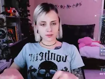 Nanitamoore  live sex cam