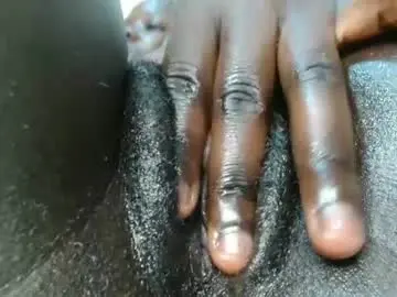 Silent_carry  live sex cam