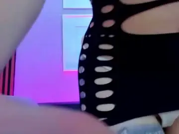 Sweet_woman1  live sex cam