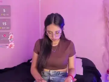 Valk_diaz  live sex cam