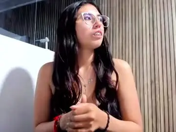 Valk_diaz  live sex cam