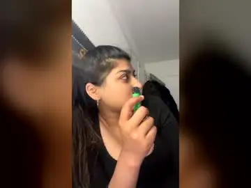 Bengalibaddie7_x  live sex cam