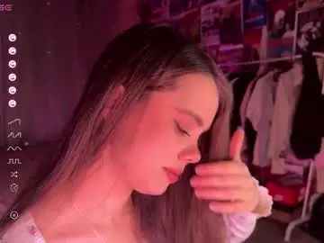 Bestie_me  live sex cam