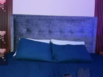 Chloe_dolls18  live sex cam