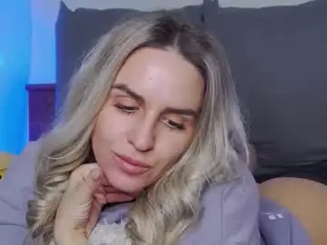 Foxy_kimmi  live sex cam