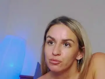 Foxy_kimmi  live sex cam