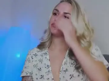 Foxy_kimmi  live sex cam