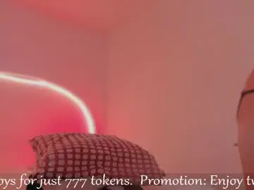 Katiepeach_  live sex cam