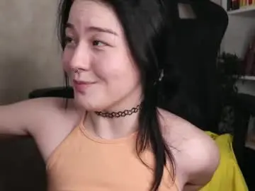 Lazynut  live sex cam