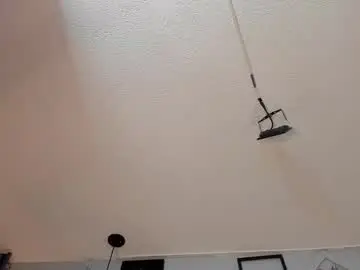 Monserrat_girl  live sex cam