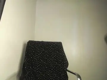 Muscles_qeen0  live sex cam