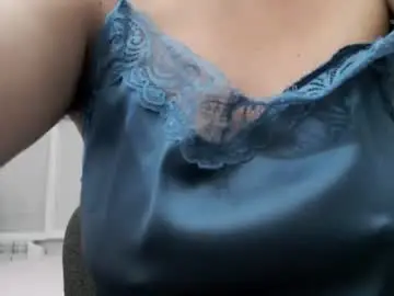 Nicebrown  live sex cam