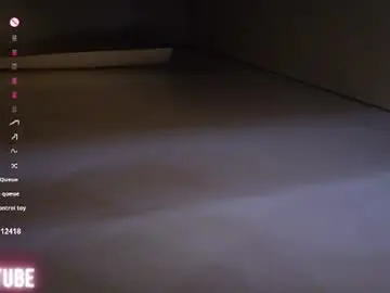 Bustytube  live sex cam