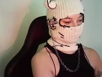 Evie_muna  live sex cam