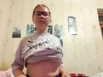 Henrietteduchesne  live sex cam