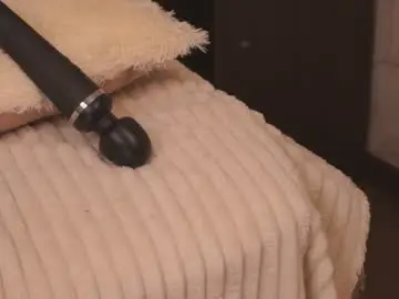 Maybellebyone  live sex cam