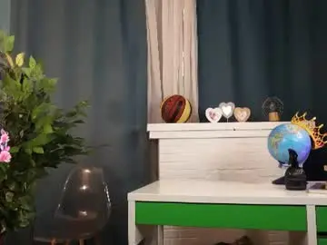 Maybellebyone  live sex cam