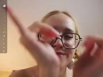 Maybellebyone  live sex cam