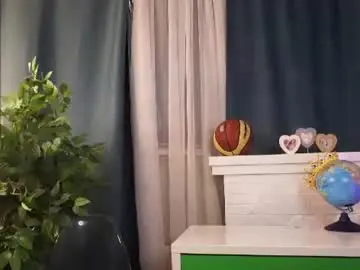 Maybellebyone  live sex cam