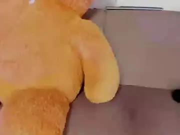 Milu_blossom  live sex cam