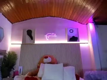 Milu_blossom  live sex cam