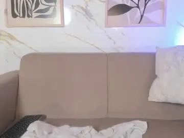 Milu_blossom  live sex cam
