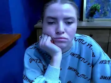 Missoliviaa_  live sex cam