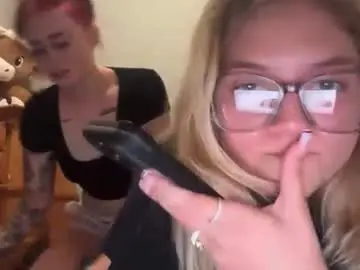 Monroexo  live sex cam