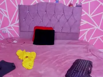 Naty_star18  live sex cam