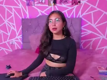 Naty_star18  live sex cam