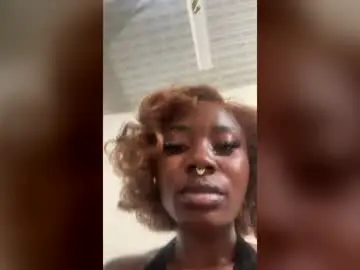 Naughtygrayafricana  live sex cam