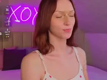 Nelly_may  live sex cam