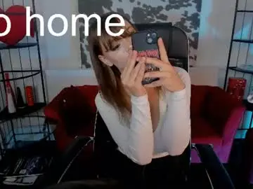 Selenadearden  live sex cam