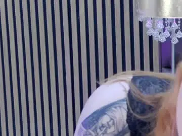 Selenahanson  live sex cam