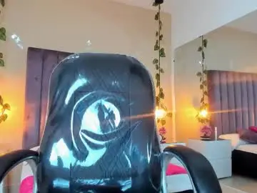 Sofia_olsen_  live sex cam