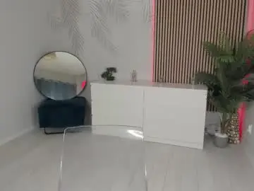 Zayatease  live sex cam