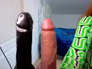 Alesquirt  live sex cam