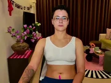 Chloe_x_  live sex cam