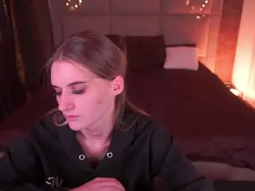 Diamondnina  live sex cam