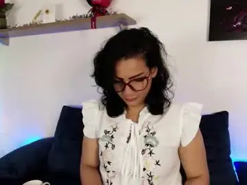 Elliee1  live sex cam