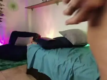 Elliee1  live sex cam