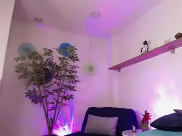 Elliee1  live sex cam