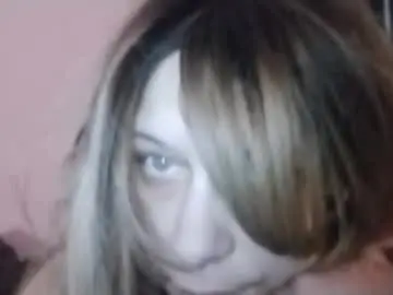 Geeniexxx  live sex cam