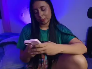 Geminis11  live sex cam