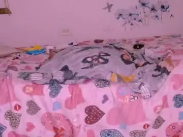 Katicabrownass17  live sex cam